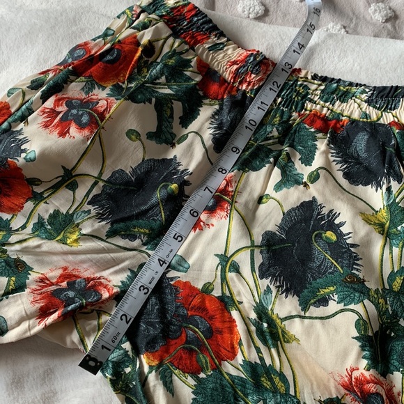 Statement pants! 😊 - Picture 7 of 9